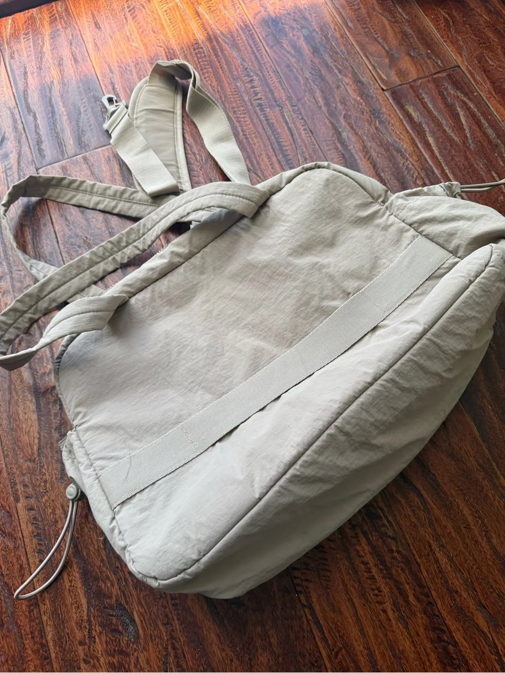 Convertible diaper/ duffle bag back top tote bag. NEVER USED